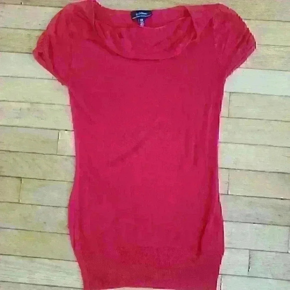 le chateau Tops - Le Chateau Short Sleeve Sweater